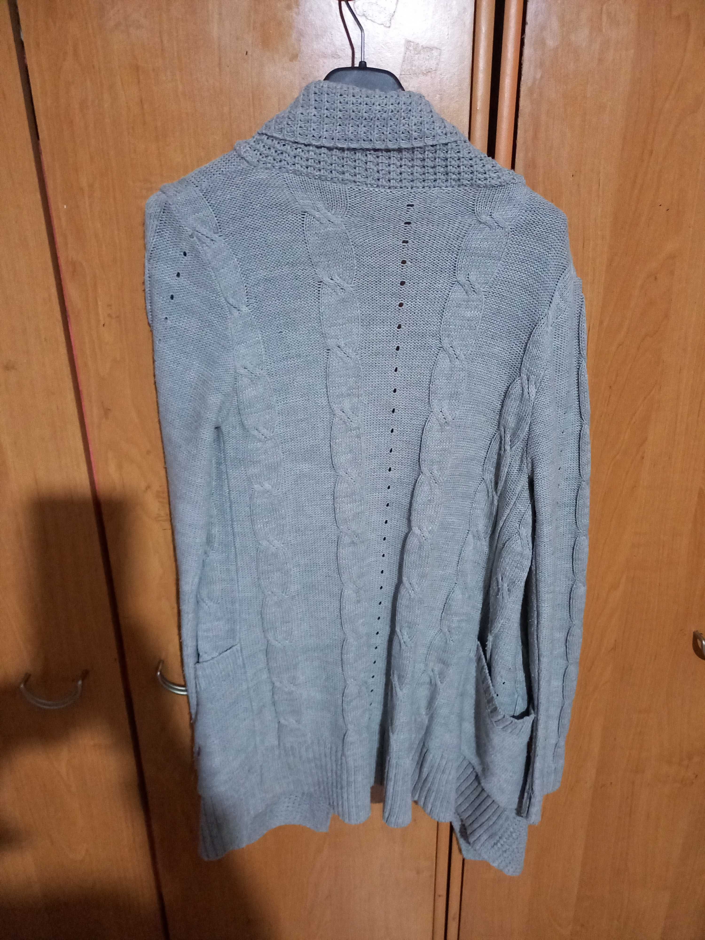 sprzedam sweter damski