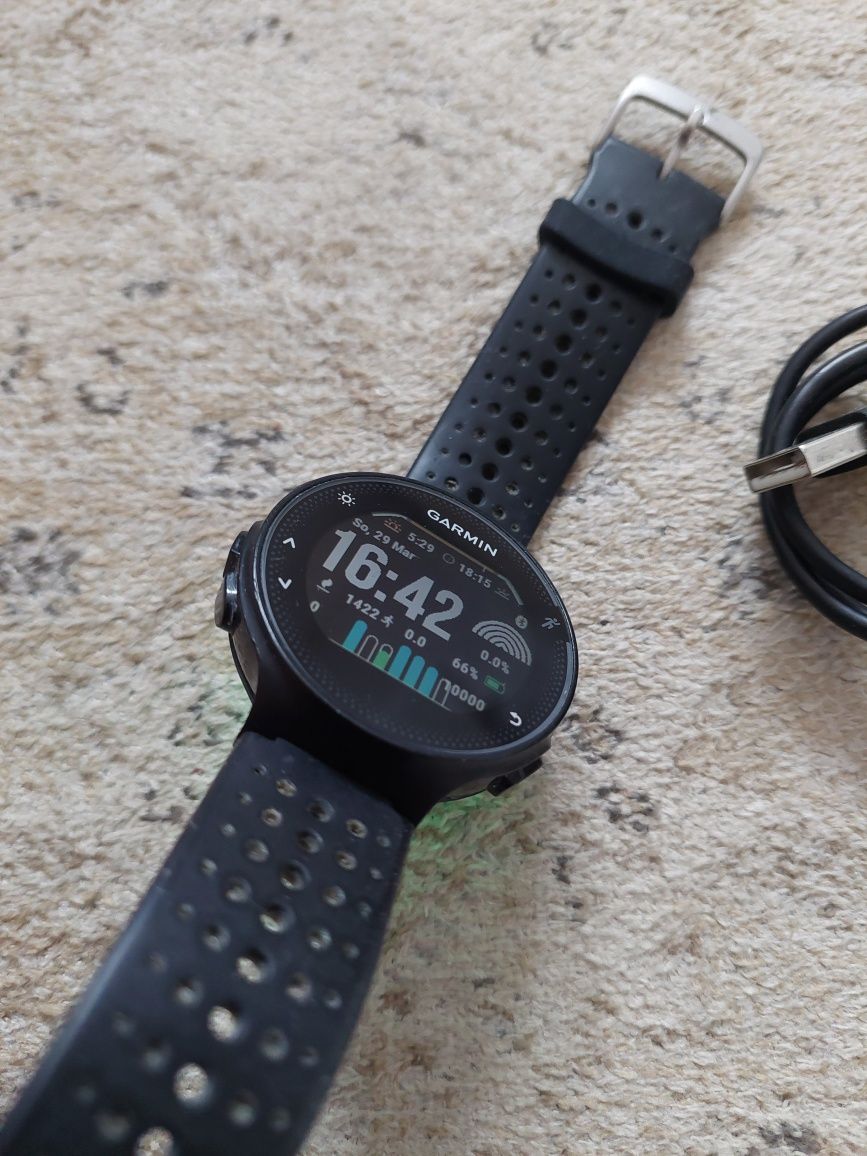 Garmin forerunner 235