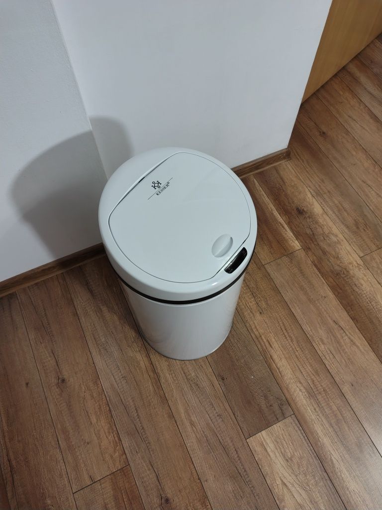 Automatyczny Kosz na śmieci