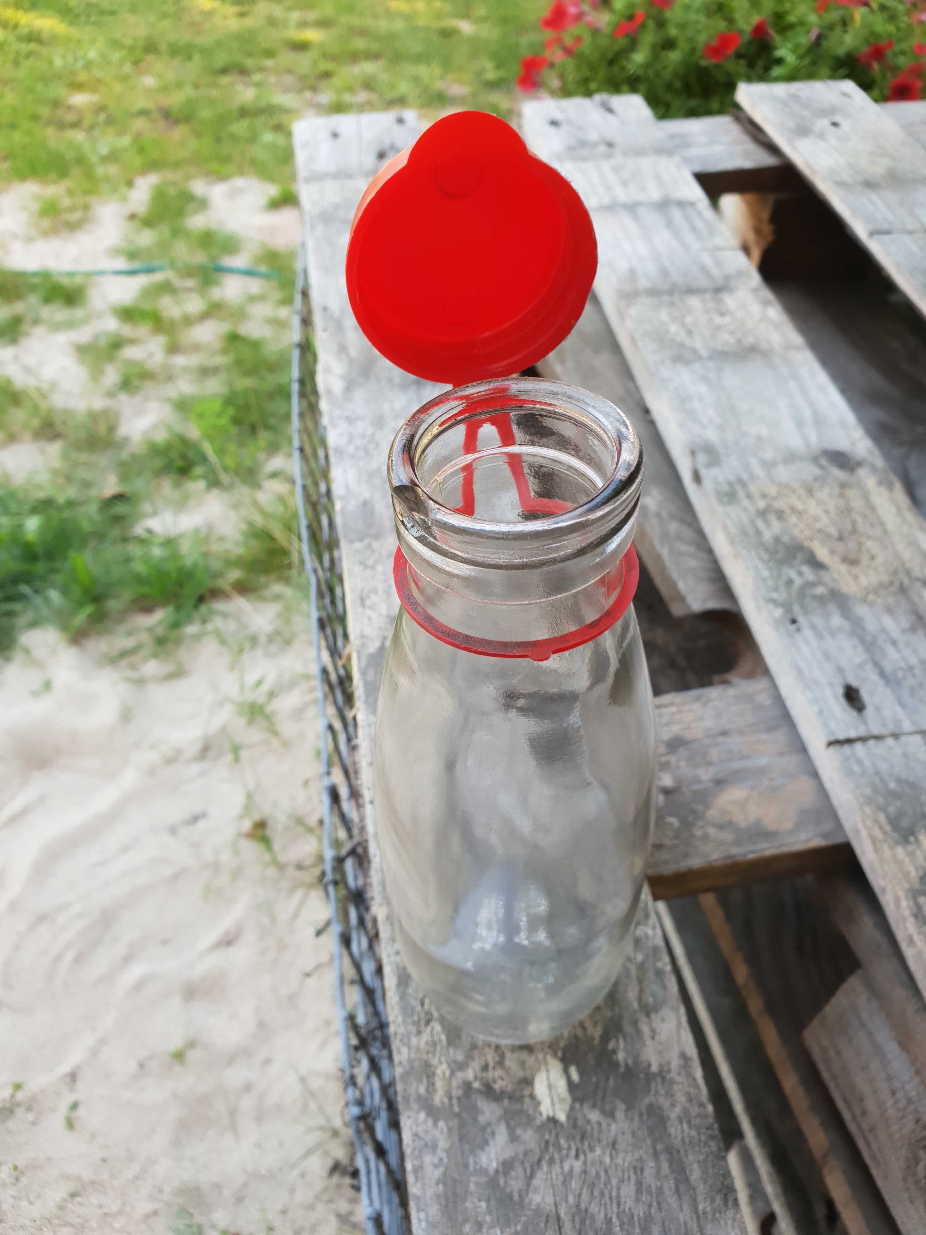 Butelka szklana  po smietanie z 94 r