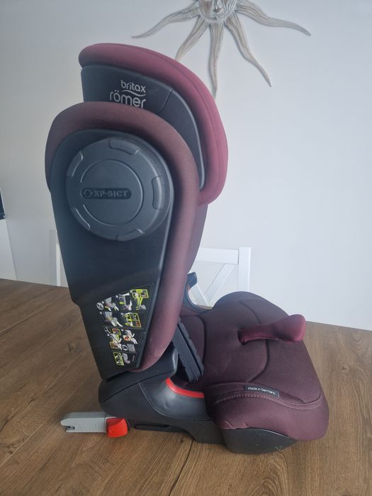 BRITAX RÖMER Kidfix III M Burgundy Red Fotelik samochodowy