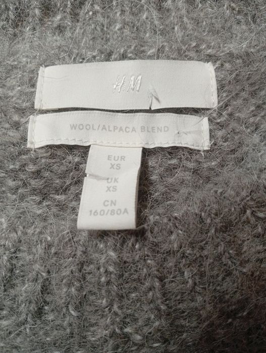 Светрик  H&M вільного крою з натуральної альпаки та вовни