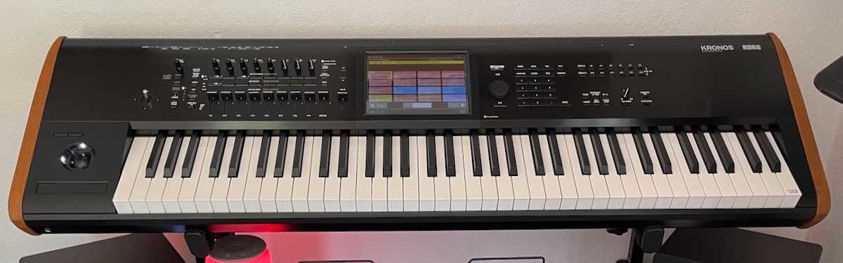 Korg Kronos 73 teclado workstation como novo