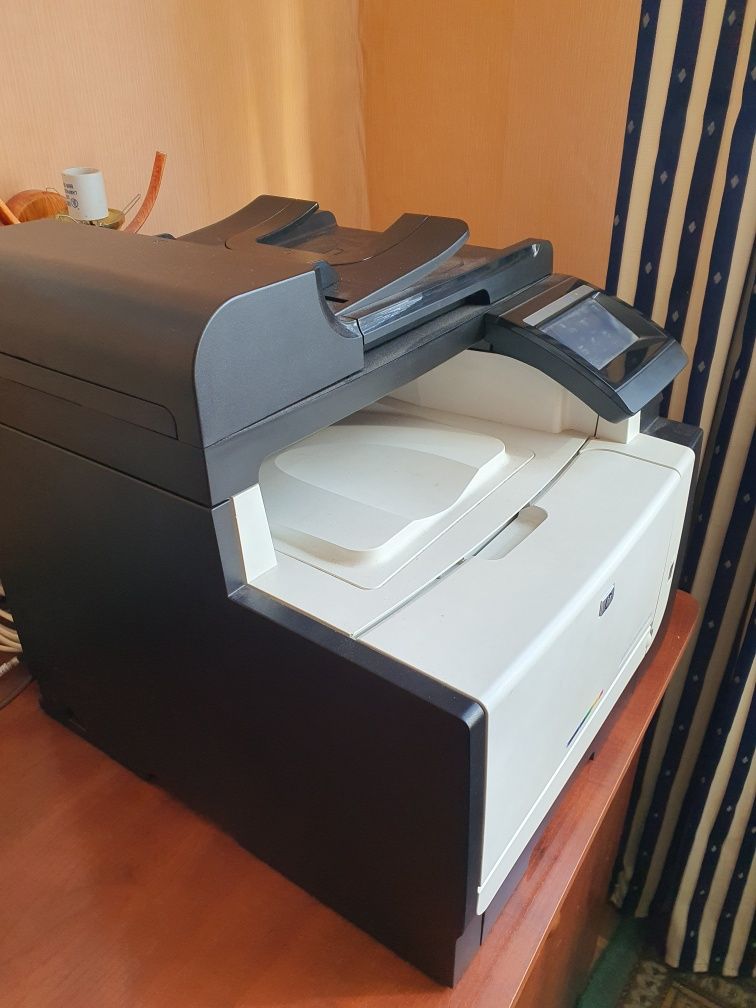 Цветной лазерный принтер laserjet pro