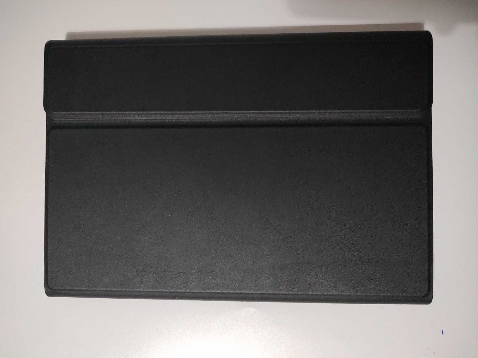 Etui z klawiaturą do iPada