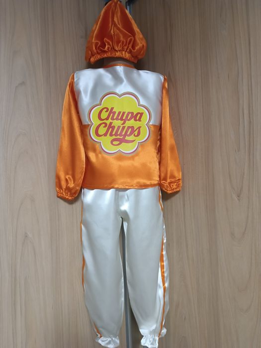 Прокат костюмів...