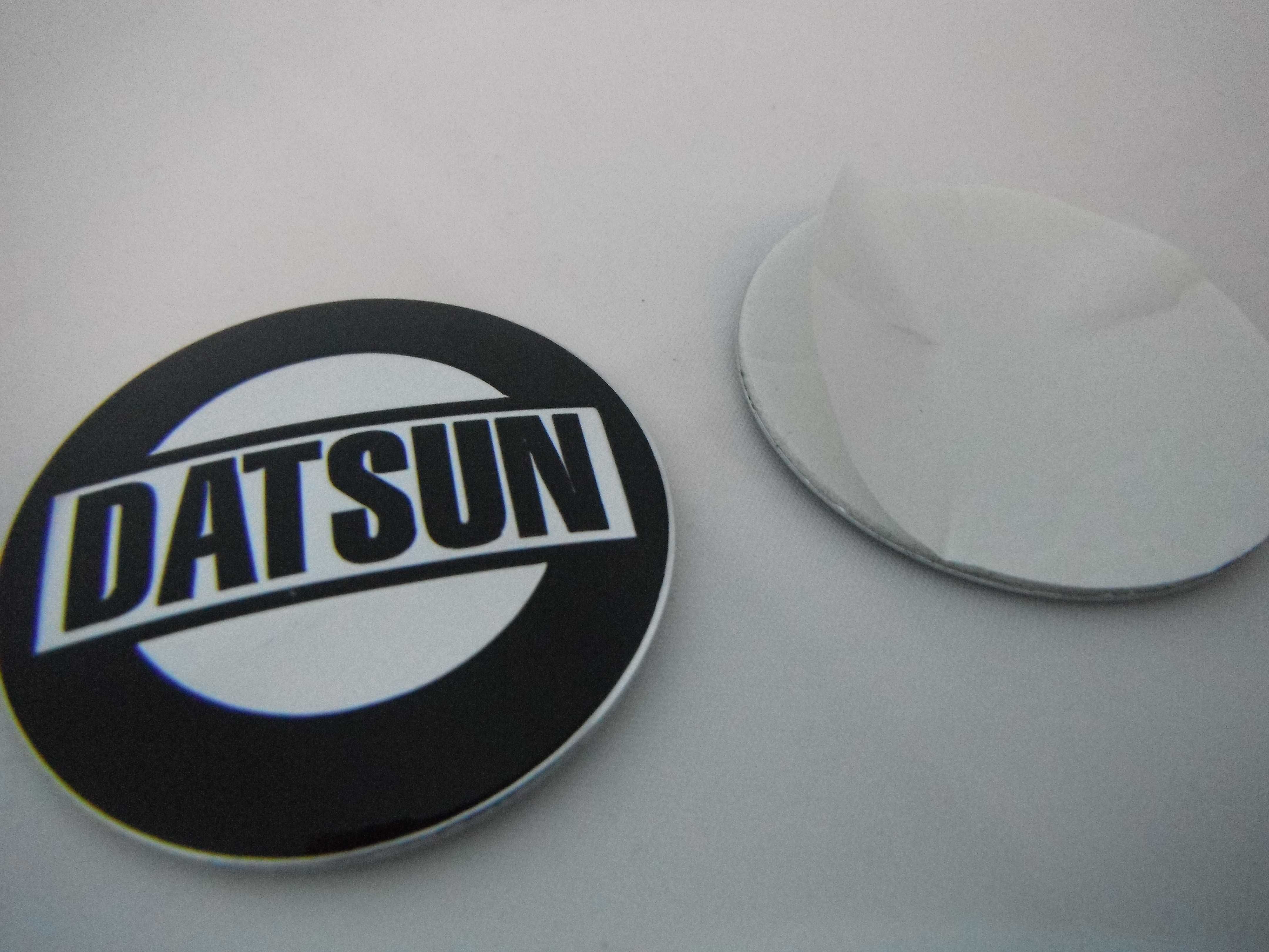 4 centros para jante, kit completo pronto a aplicar DATSUN