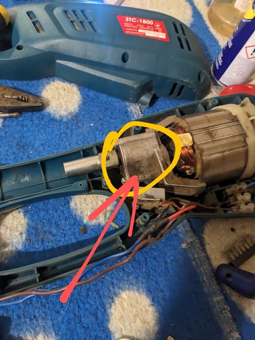 Продам триммер Зенит ЗТС-1800 в нерабочем состояни