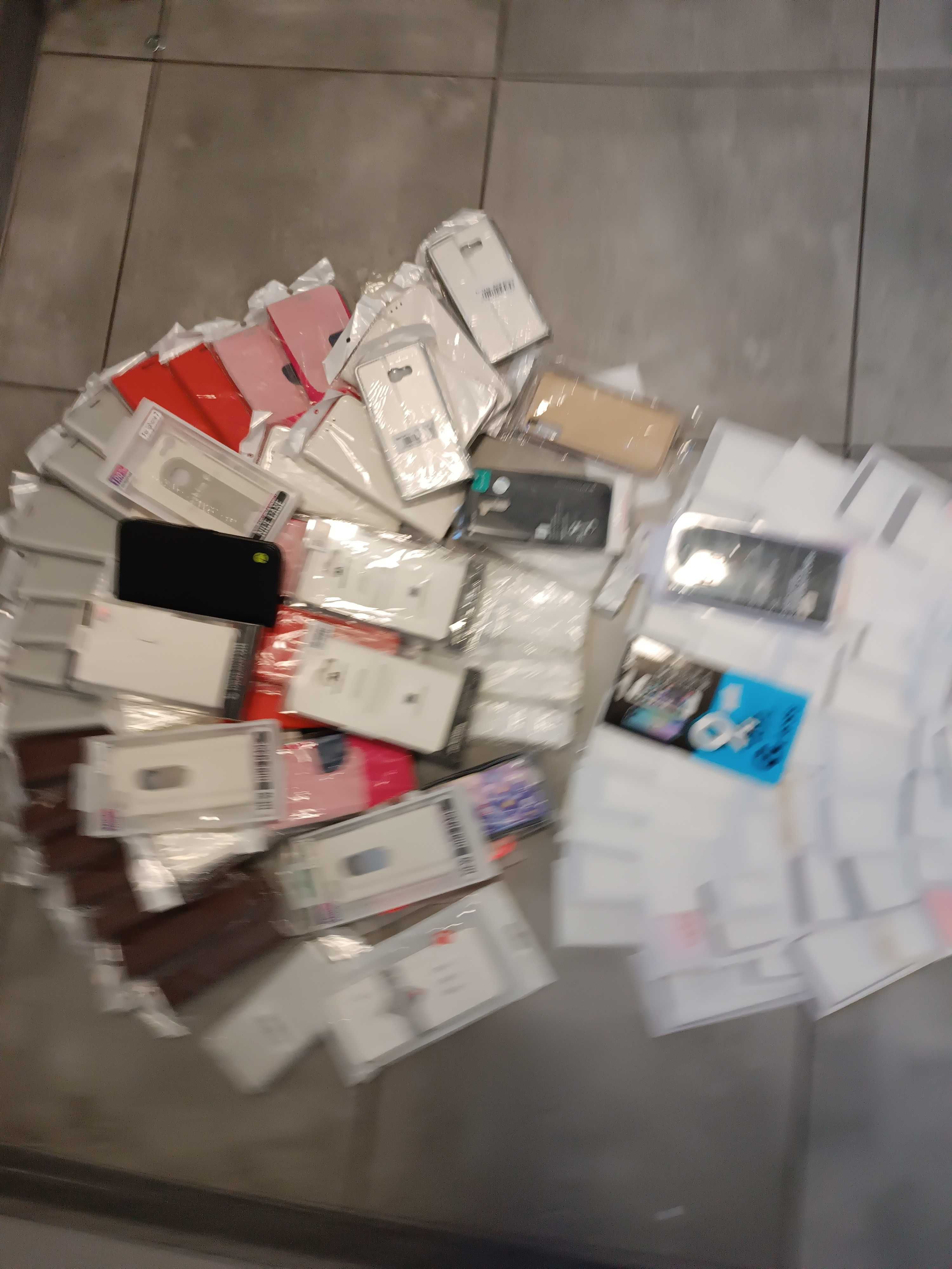 Etui do Samsunga,iPhona i innych + okrągłe szkła na wyświetlacze.