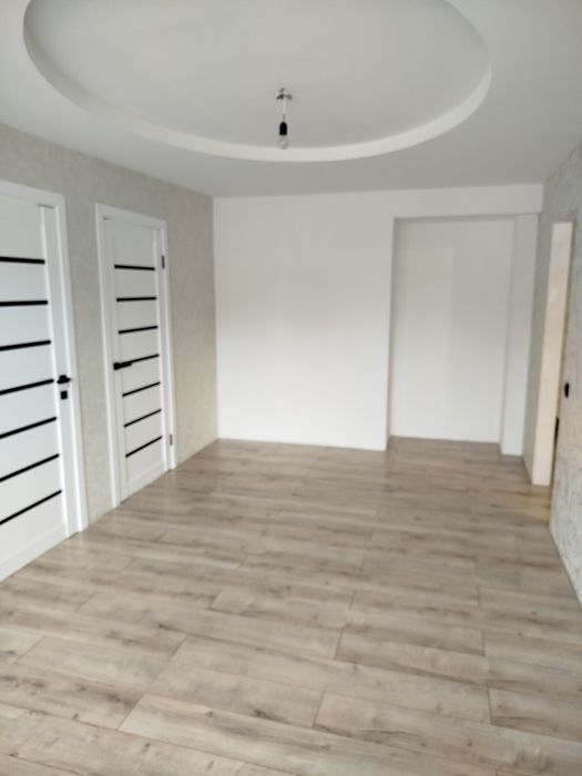 Продам 3-х кімнатну квартиру