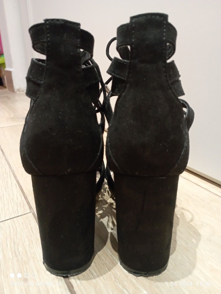 Buty sandały Bershka, rozmiar 36