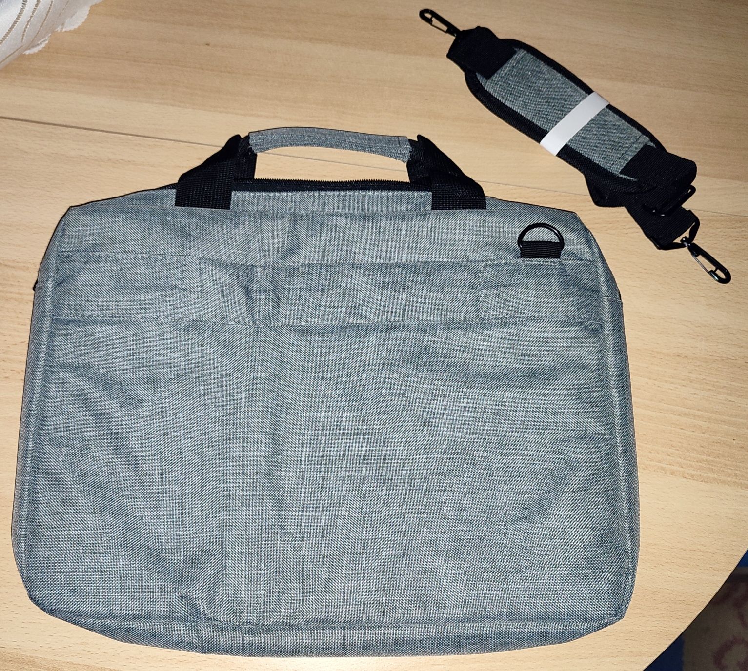 Nowa torba na laptopa, teczka konferencyjna, torba na dokumenty