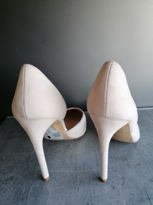Buty na obcasie, pudrowy róż, rozm 40