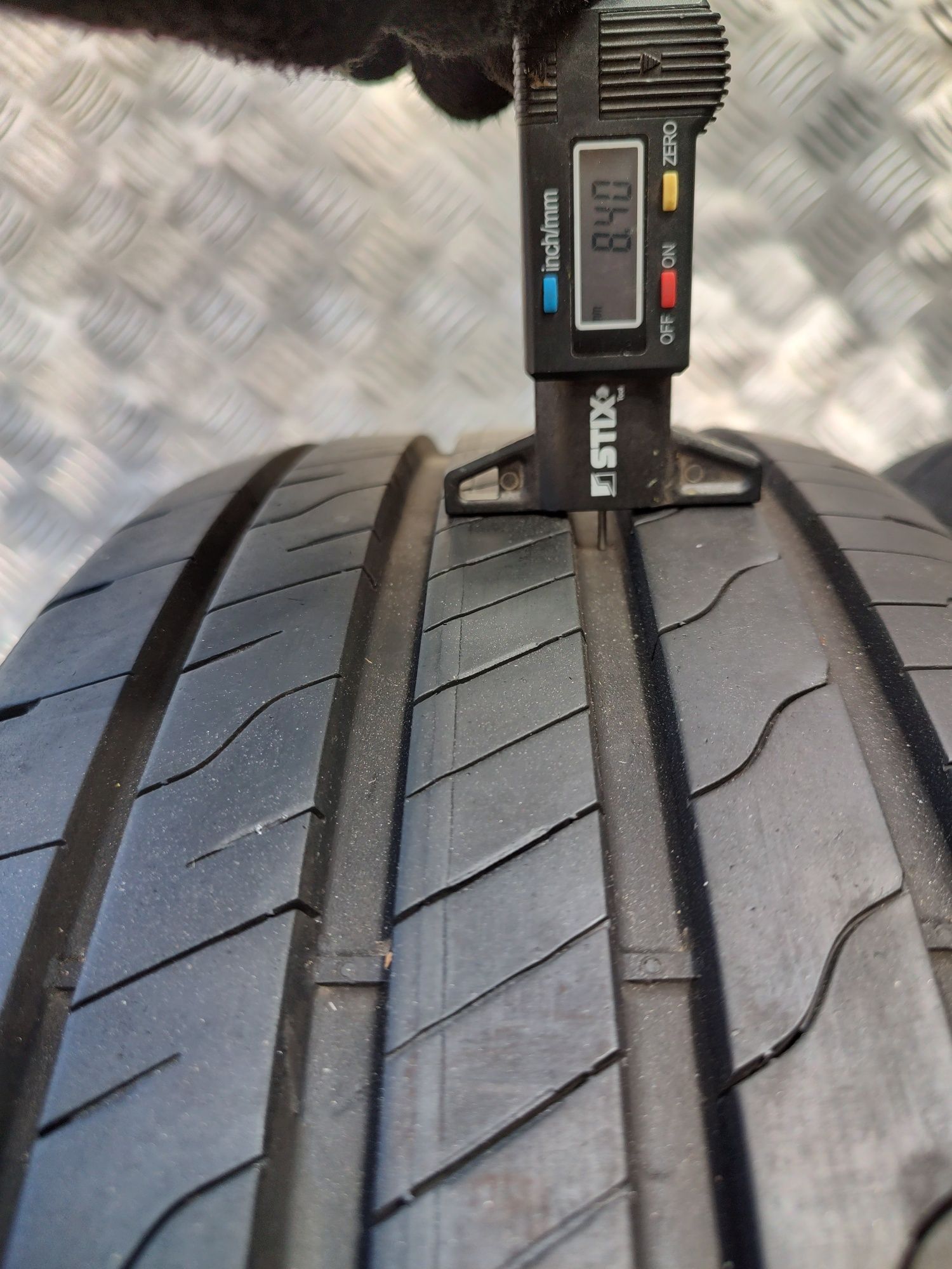 215/55/17 Goodyear Efficient Grip Performance 2 2024r
