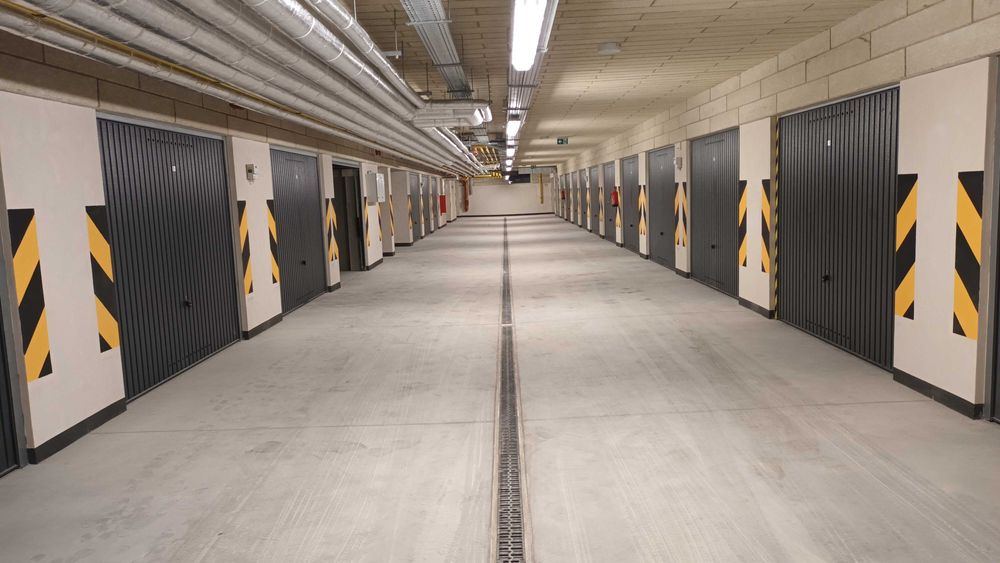 Garaż 16m2 do wynajęcia ul. Zaścianki 3