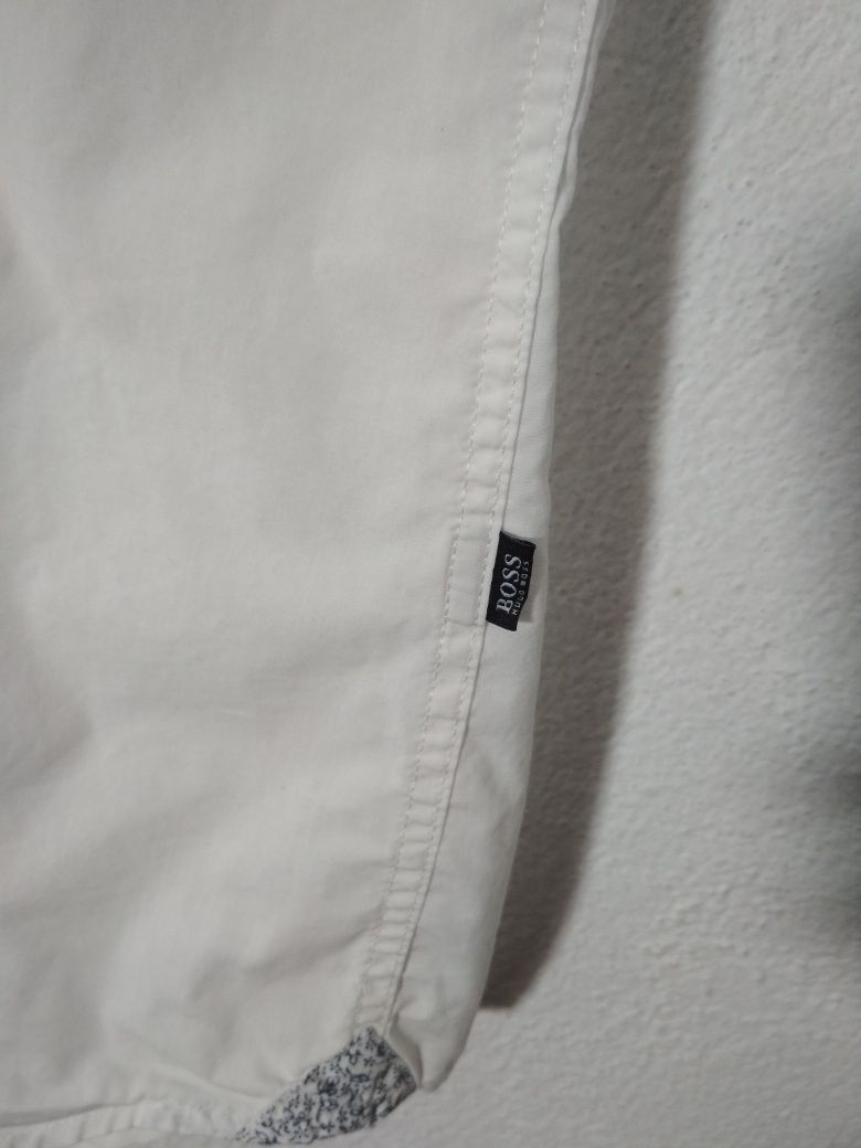 Hugo Boss biała koszula casual M