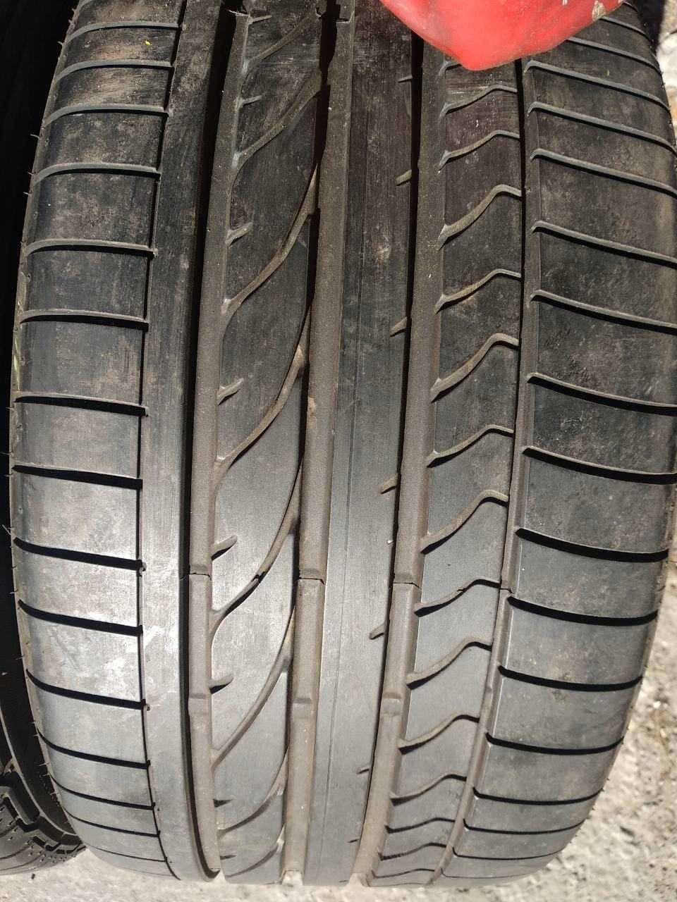 Літні шини Бріджстоун 255/35/19 Bridgestone Potenza RE050A залиш.95%