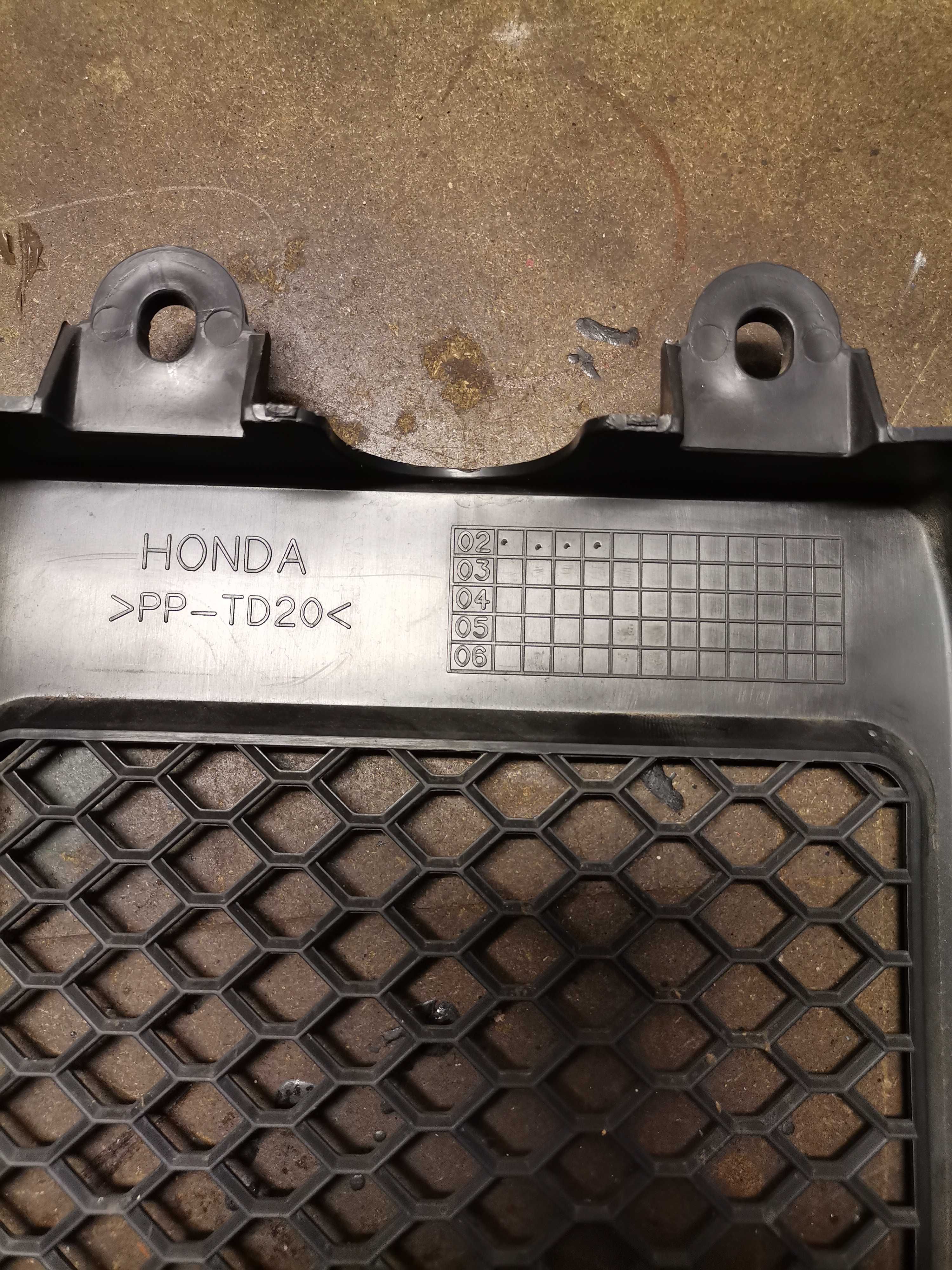 Honda VTX1300 - osłona chłodnicy