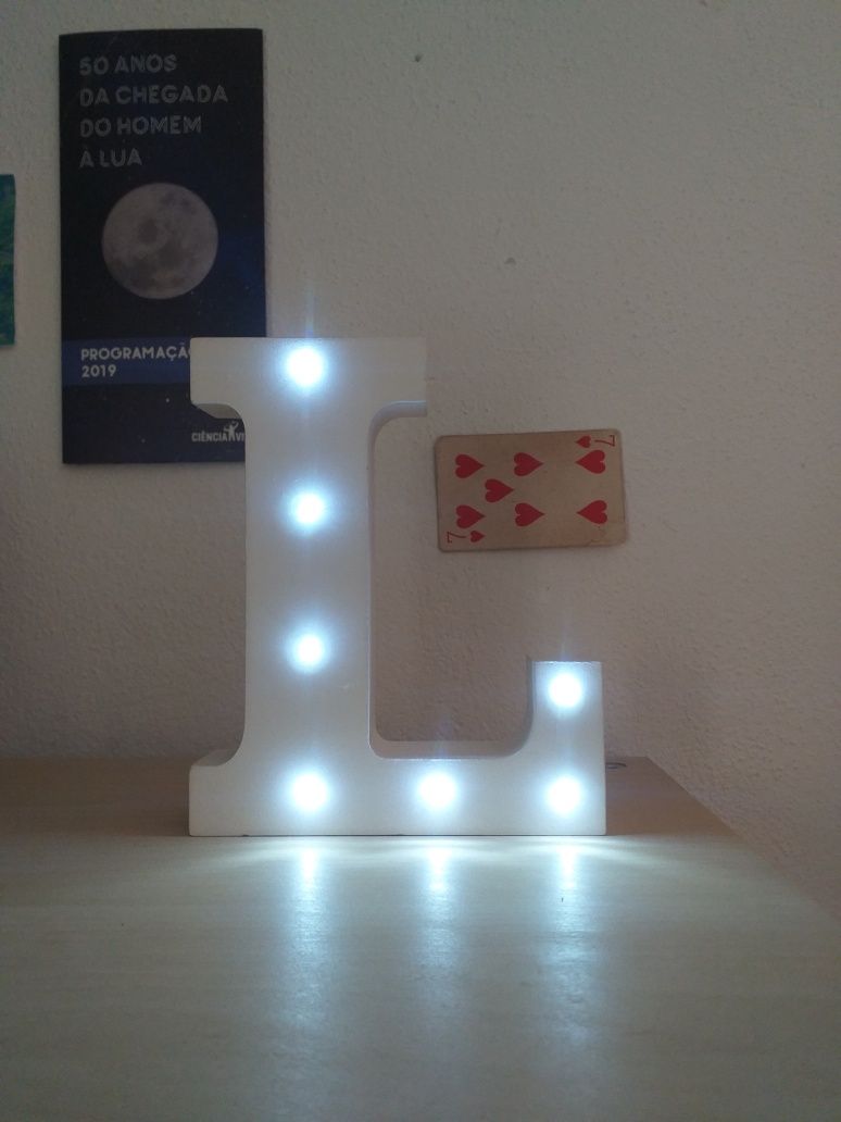 "L" letra luminosa led