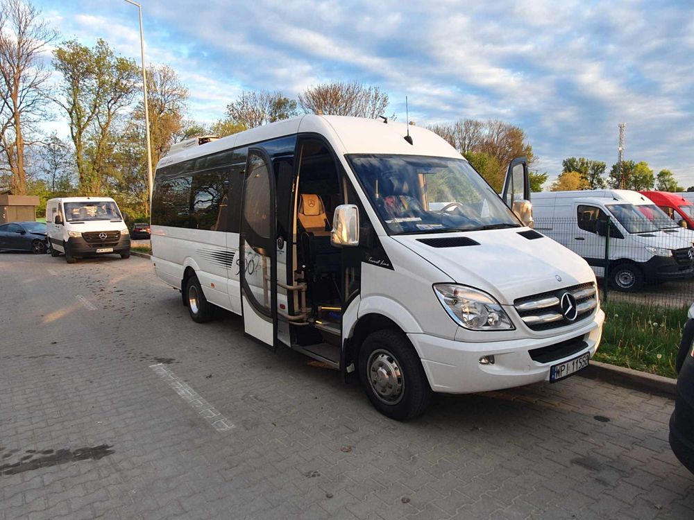 Wynajem Taxi Busa przewóz osób transfery Zakopane