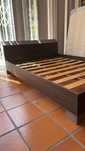 Cama de casal (100 euros com colchão)