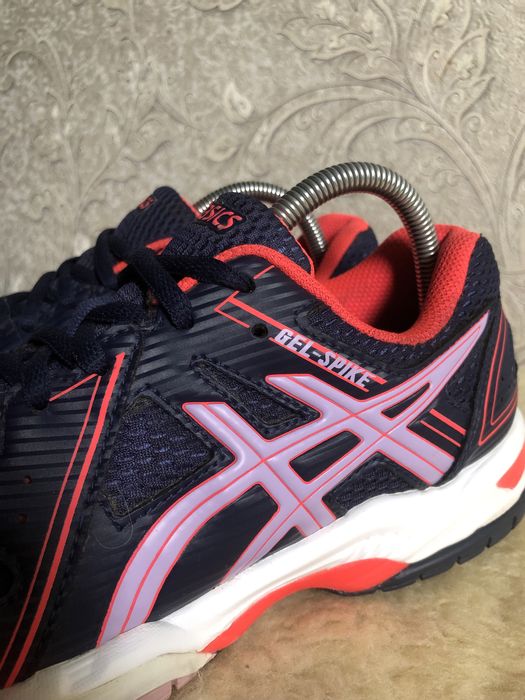 Оригінал, нові! Кросівки Asics Gel Spike волейбол 38 37,5 37 24 23,5