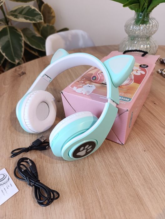 Nowe bezprzewodowe słuchawki LED USB swiecą kocie uszy łapki