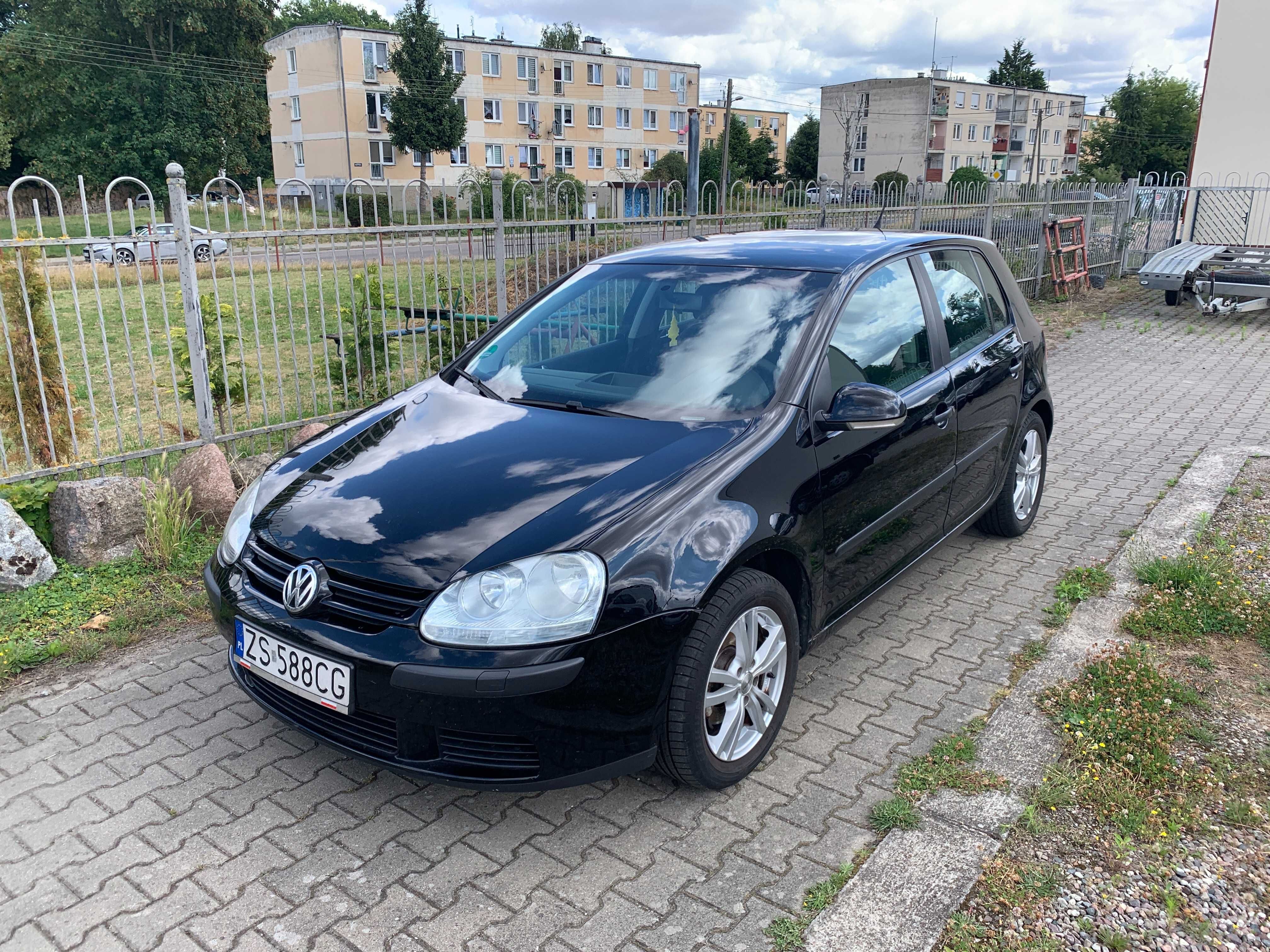 VW GOLF V 2006r. // 1.9 TDI / 105 KM // 5 drzwi // Hak // Klima