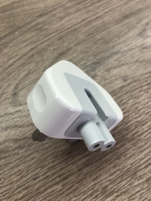 Штекер для адаптера живлення для Apple прилад