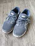 Продам кросівки Nike free run 2