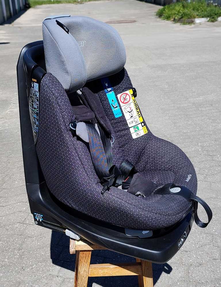 Obrotowy fotelik Maxi-Cosi AxissFix, isofix