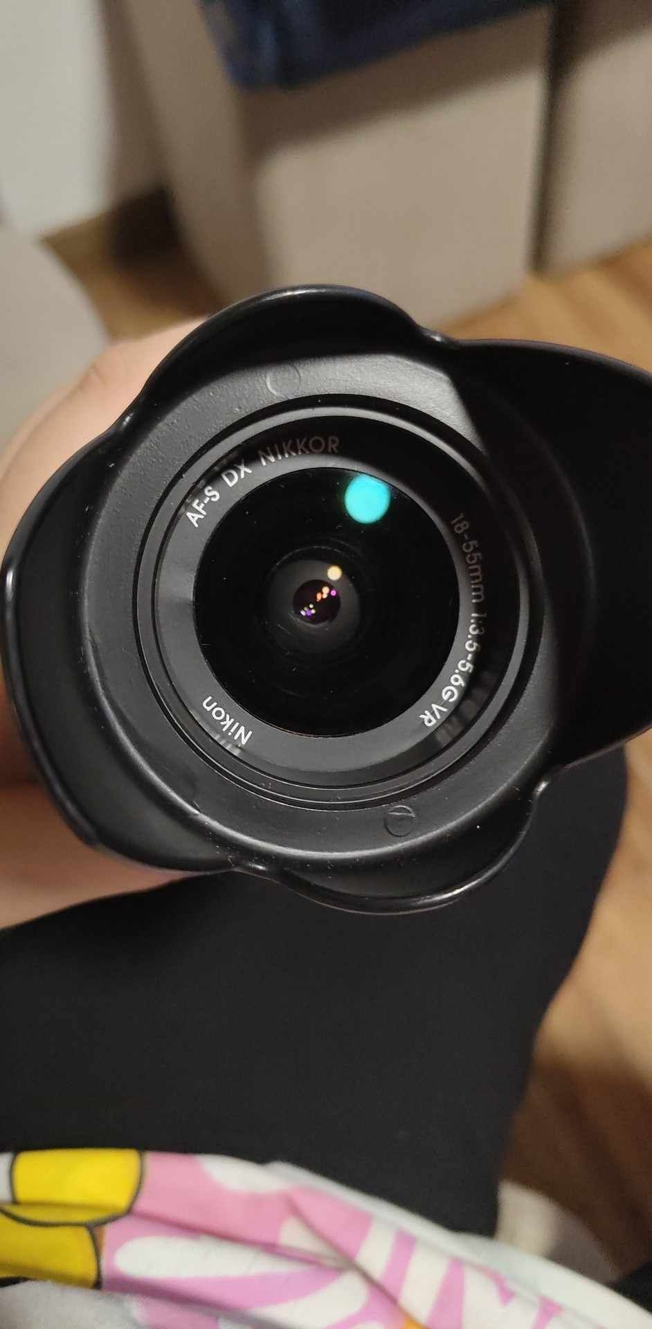 Vendo Nikon d5100 em ótimo estado com 18-55mm VR e flash macro