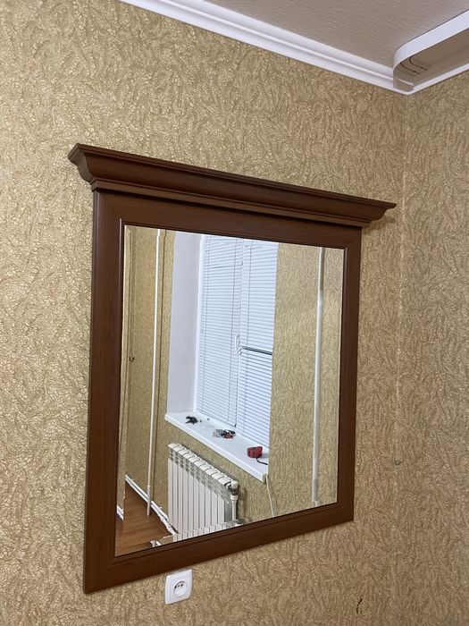 Дзеркало у спальню