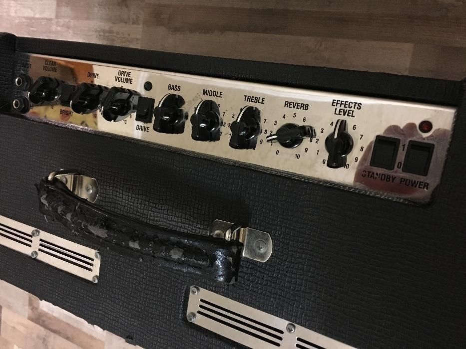 Продам Laney VC30 210 made in UK+футсвич FS2+новый комплект ламп!