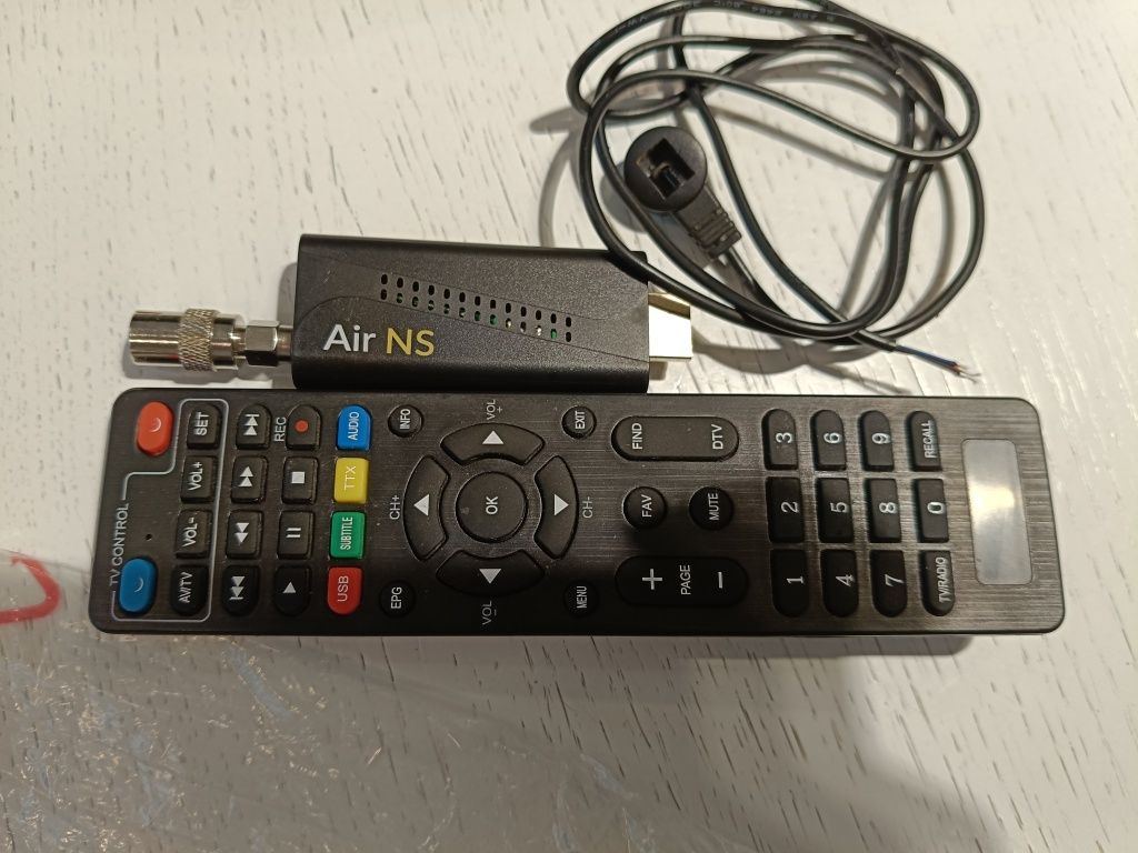 Dekoder telewizji naziemnej DVB-T2 Opticum Air NS