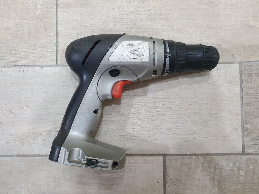 Дриль шурупокрут Black&Decker