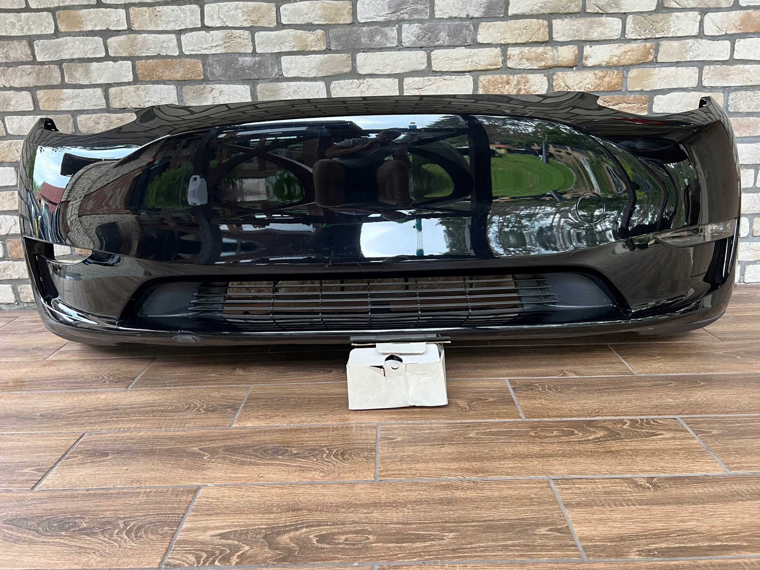 Tesla Model Y бампер передній  рест дорест