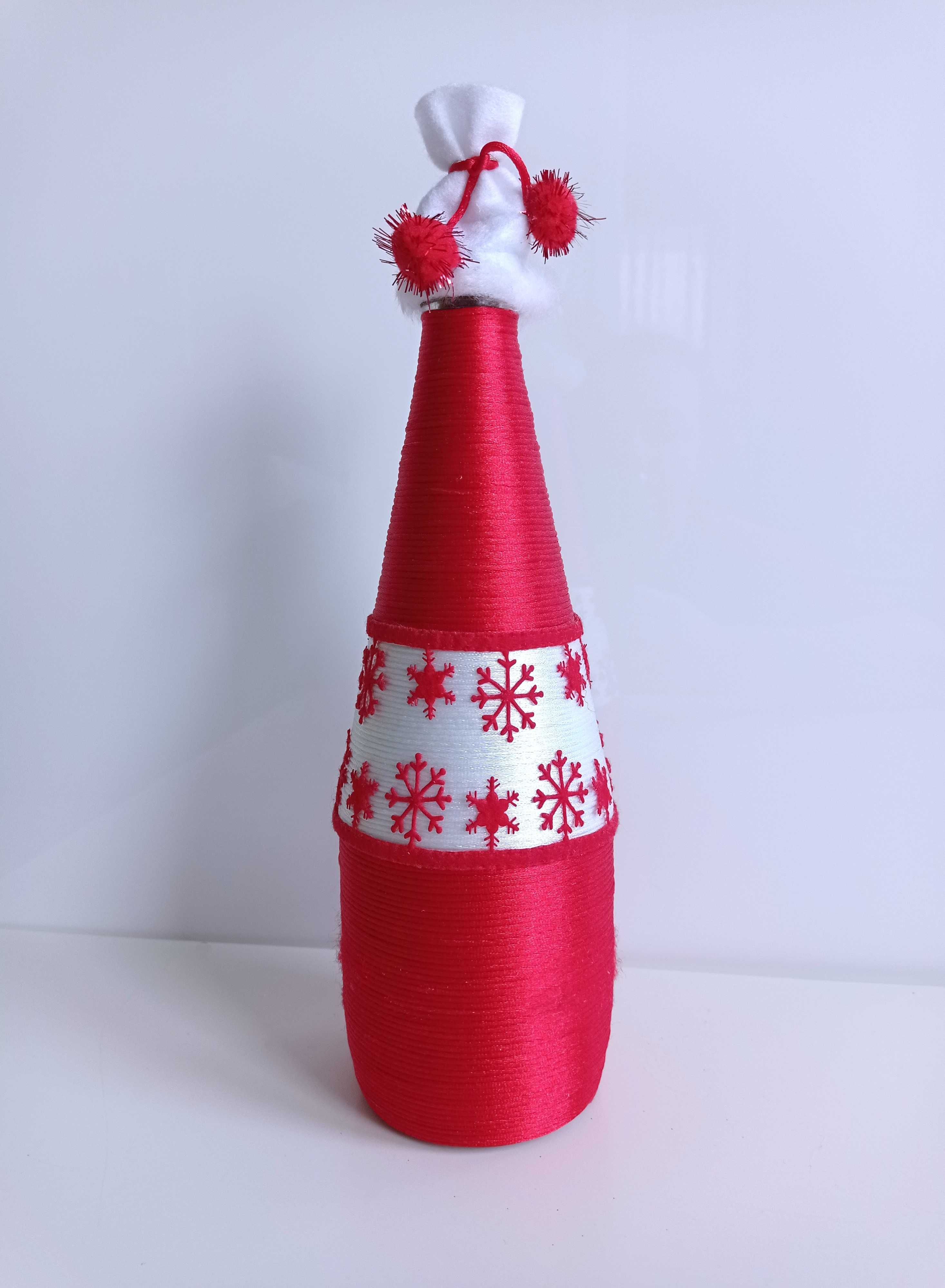 Butelka ręcznie zdobiona Boże Narodzenie Red Snowflakes 750 ml