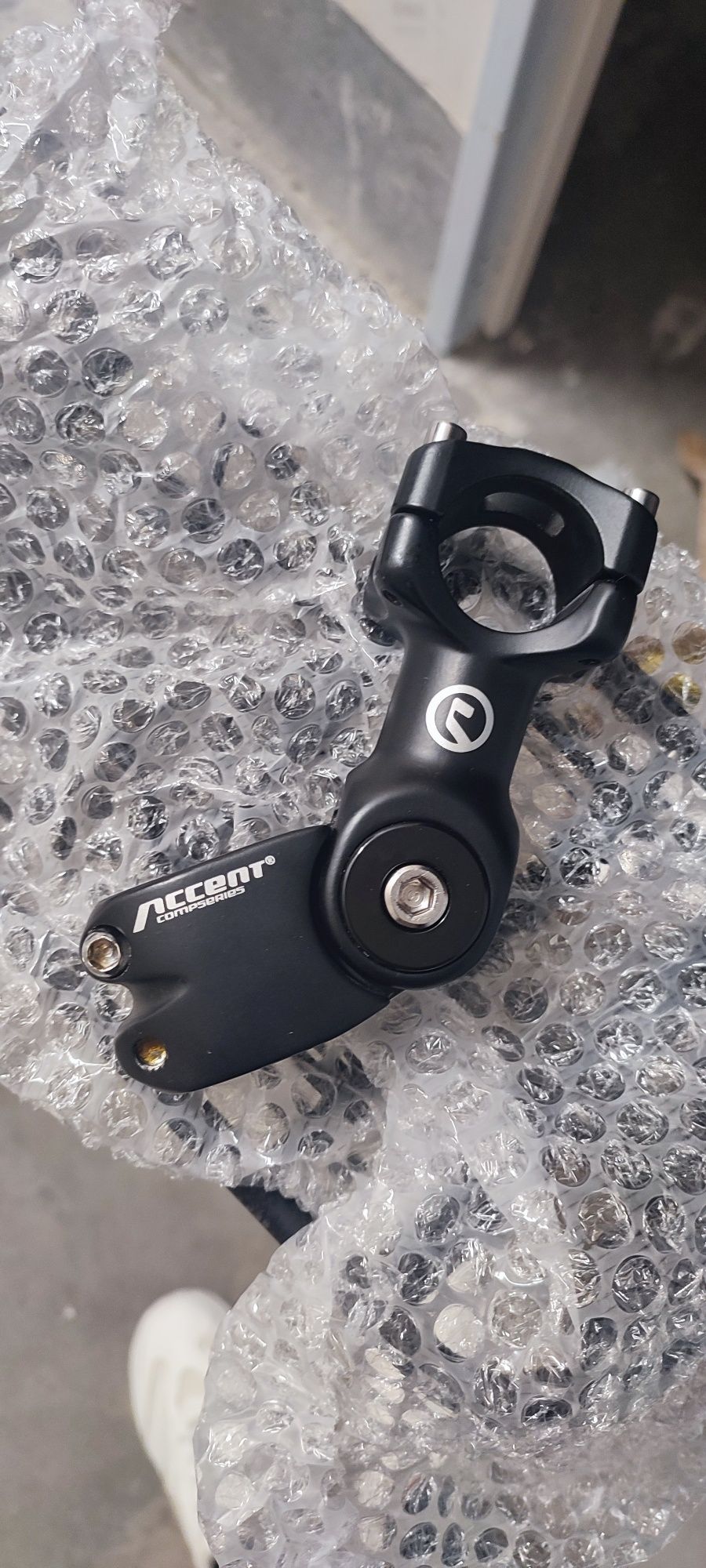 Wspornik/ mostek regulowany do kierownicy 31.8 mm