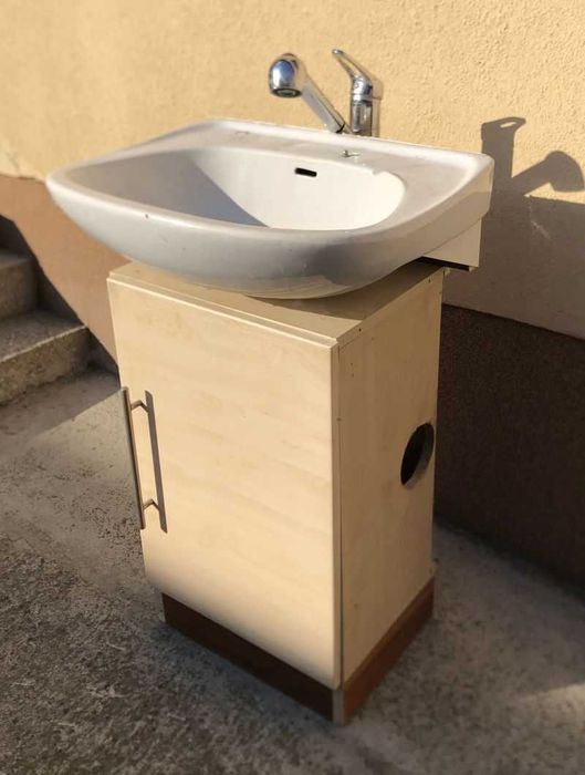 Umywalka z baterią + szafka. Na czas remontu i wykańczania mieszkania