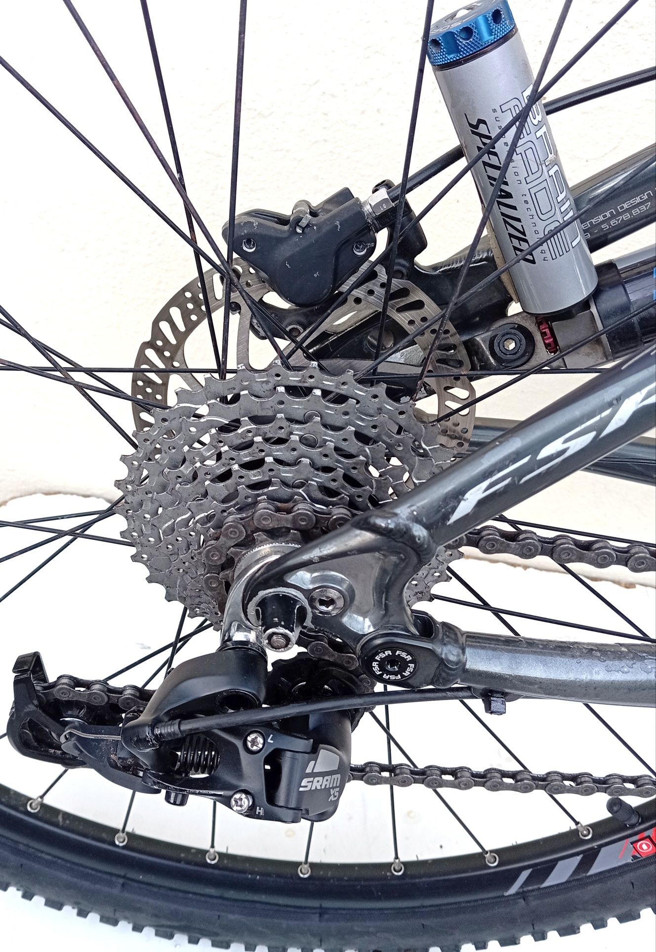 JF-Bikes  suspensão total Specialized Epic 27,5  L