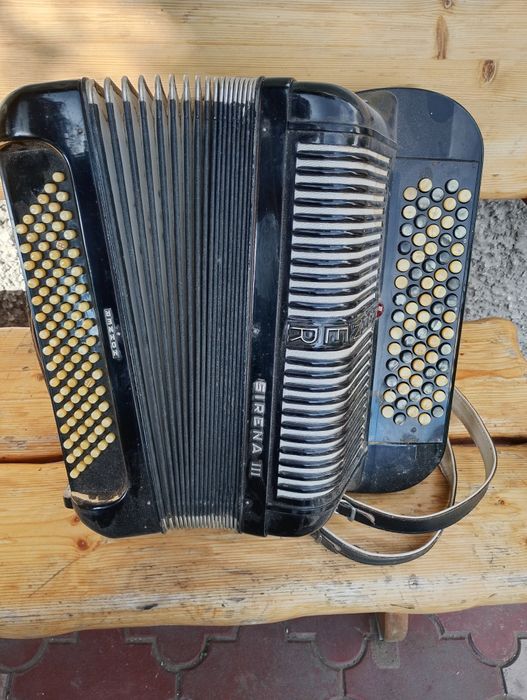 Akordeon Hohner sirena3 96 basy
