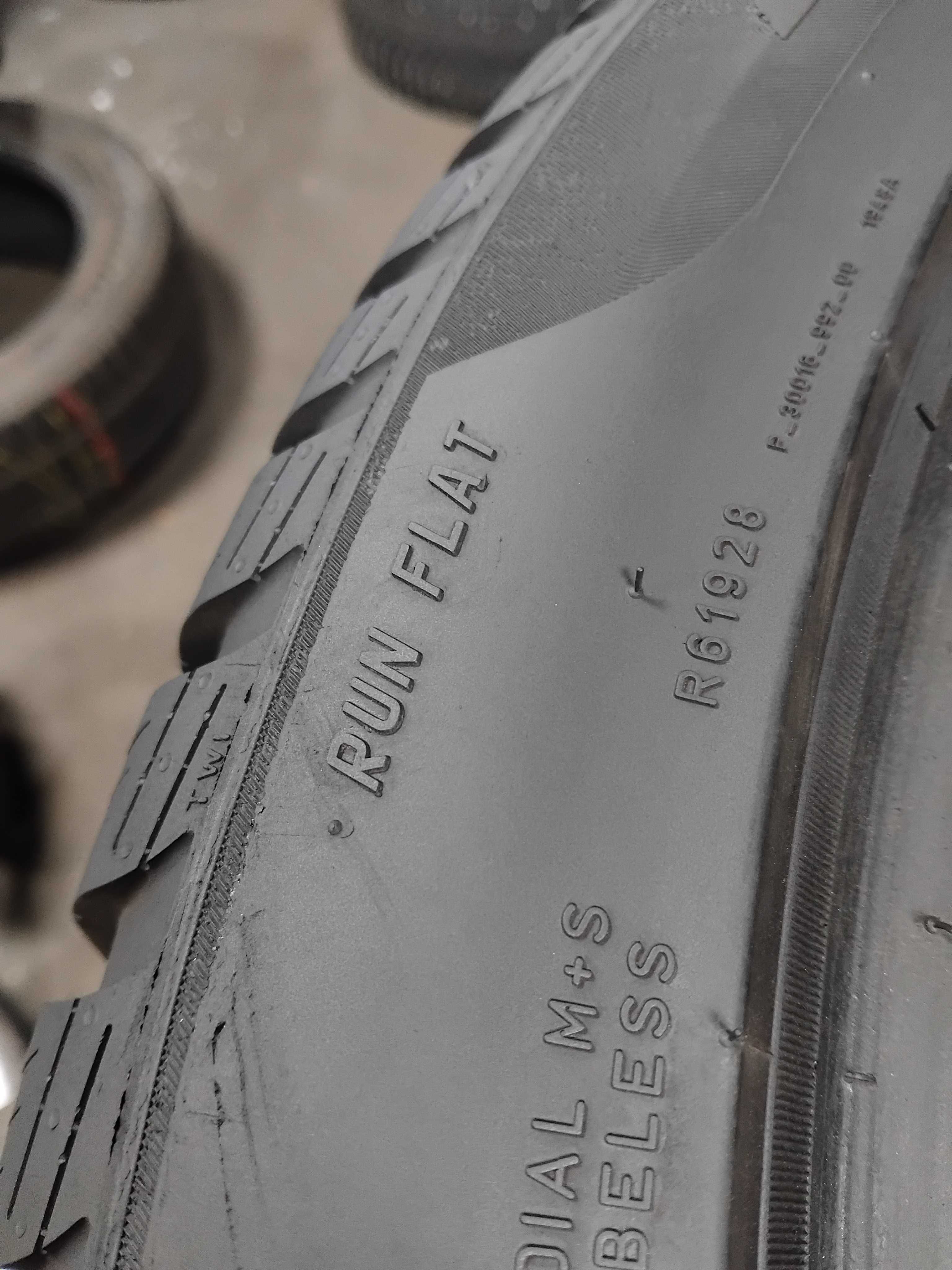 Шини бу 275/40 R20 Pirelli Sottozero 3 Ran Flat Пара Зима
