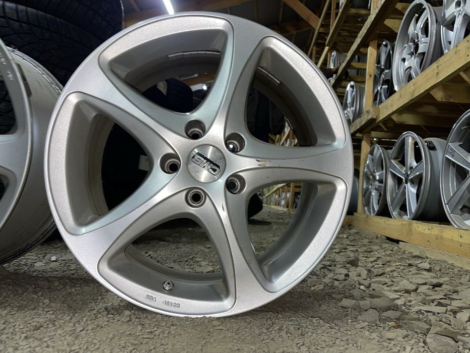 Сучасні титани CMS 5/112 R17 8J ET26 добрий стан