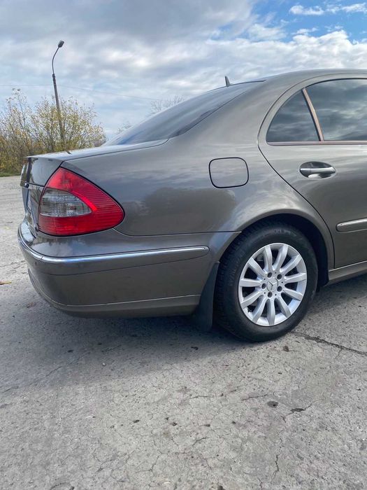 Mercedes-Benz E-Class 2007