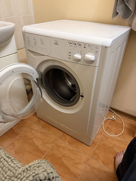 Пральна машина Indesit WIA 82