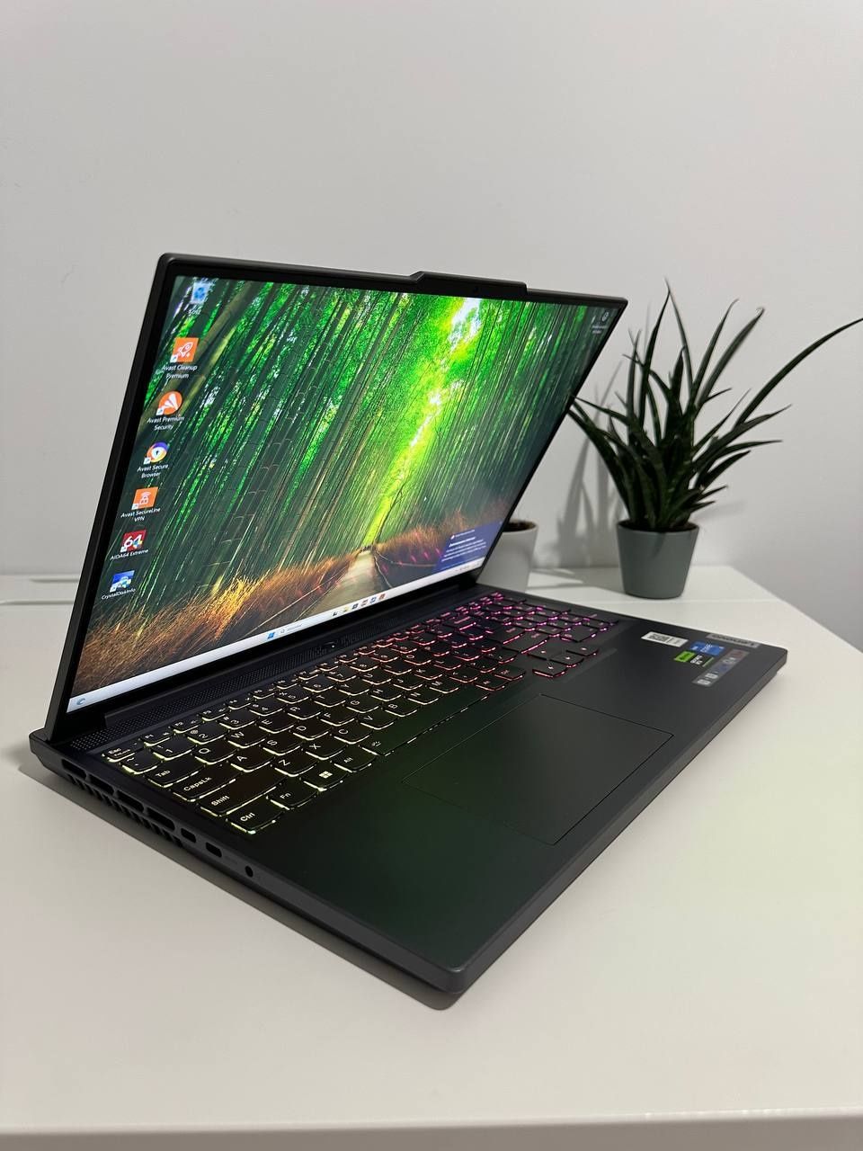 RTX 4060 8gb 140w + i5-13500H • Lenovo Legion 16" 2k 240hz • 16gb/512