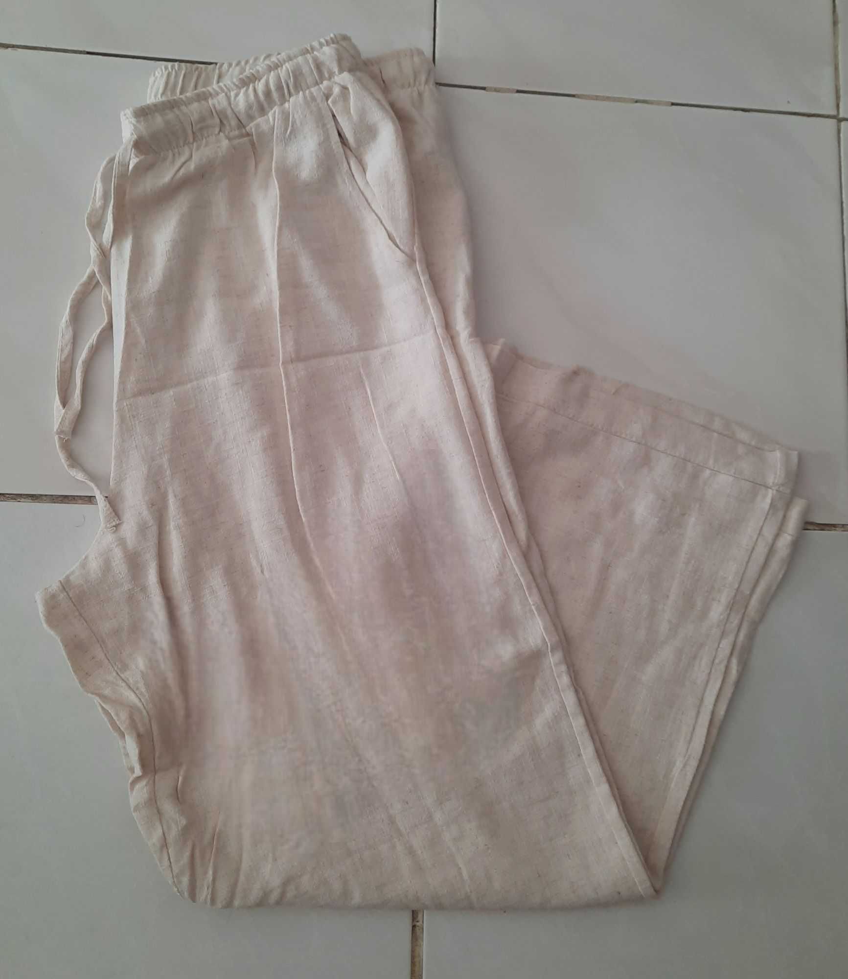 Calças/Saias e Calções - 5€ cada