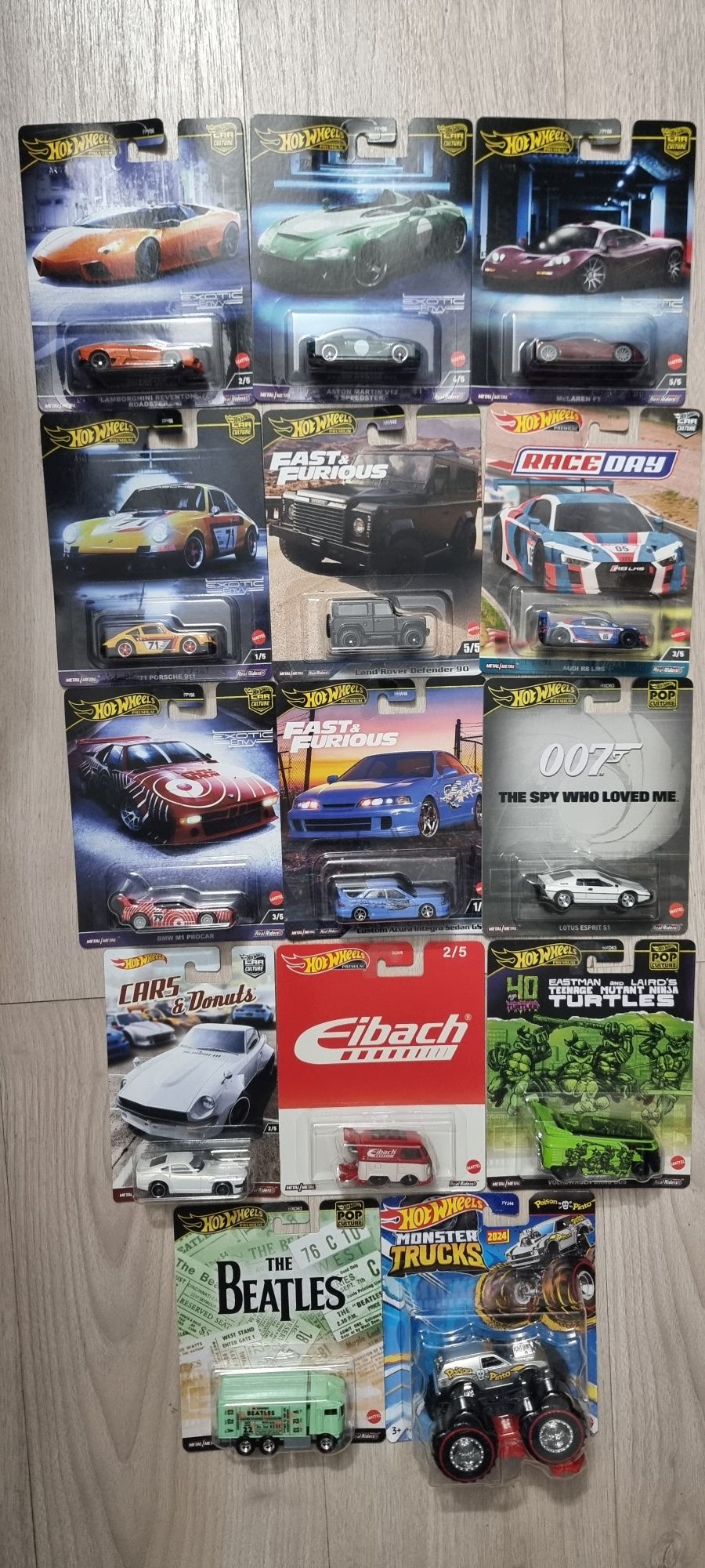 Hotwheels variados