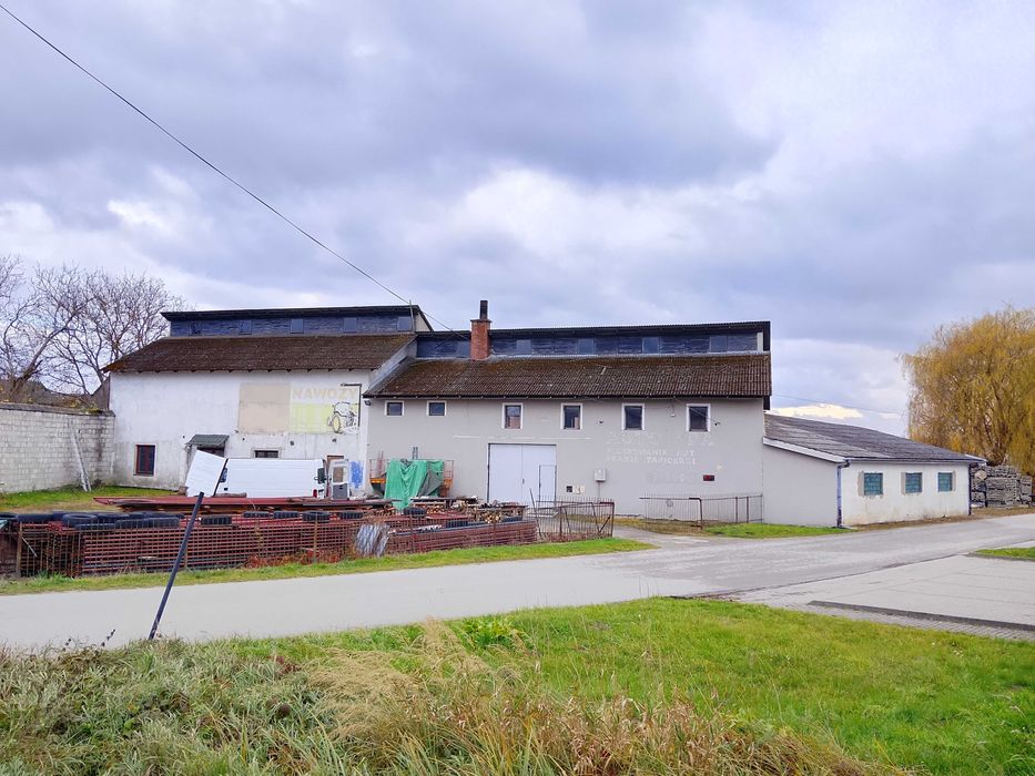 Budynek usługowy produkcyjno-magazynowy